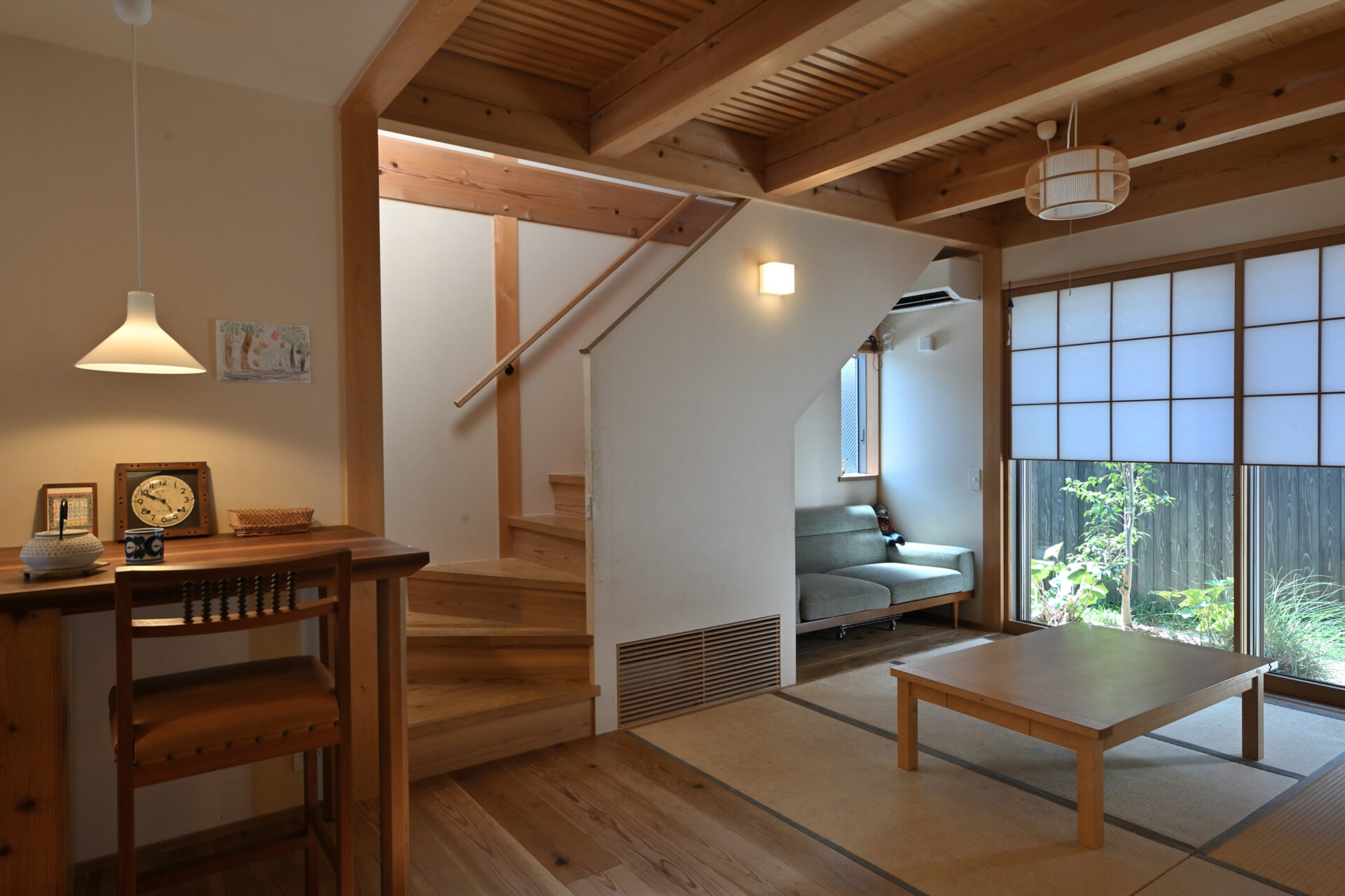 小さな家で豊かに暮らす「山科の家」