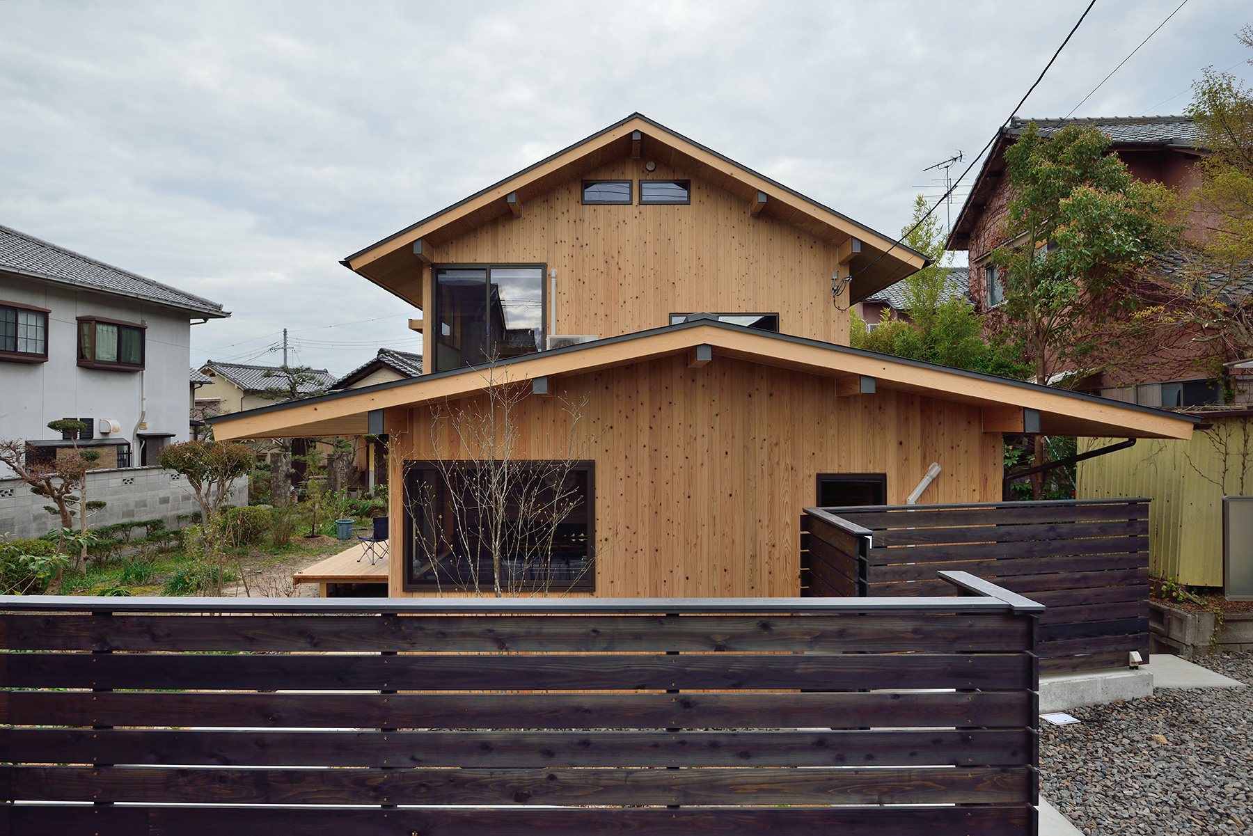 奈良市　郷里に住み継ぐ「法蓮の家」