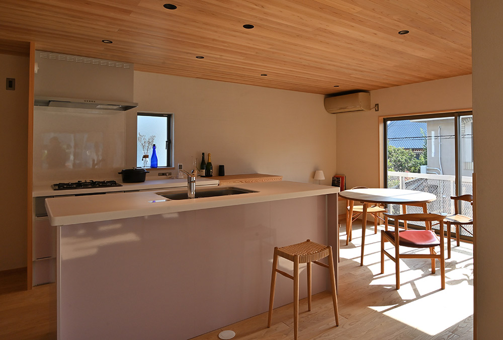 築46年の軽量鉄骨の家をリノベーション「茨木市の住み継がれる2世帯住宅」 ｜ツキデ工務店