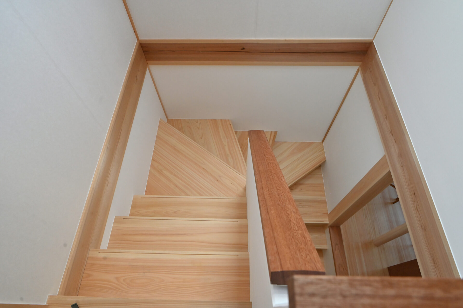 街中で緑と自然素材がつくる心地よい暮らし「向日市の家」|ツキデ工務店
